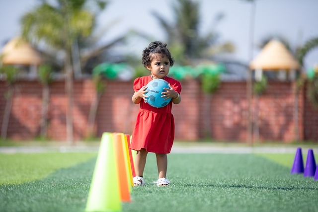 一个以篮球 一个以篮球